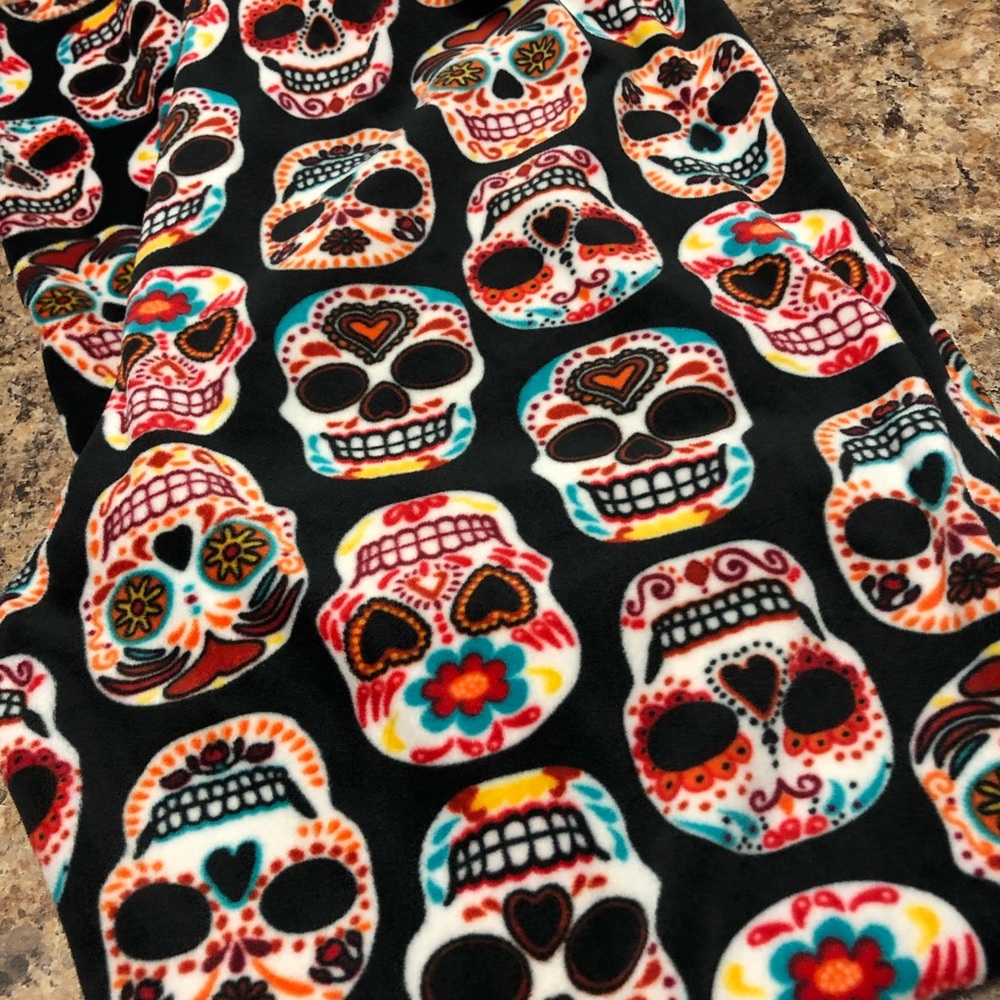 Lot of 3 Cute junior leggings XXL